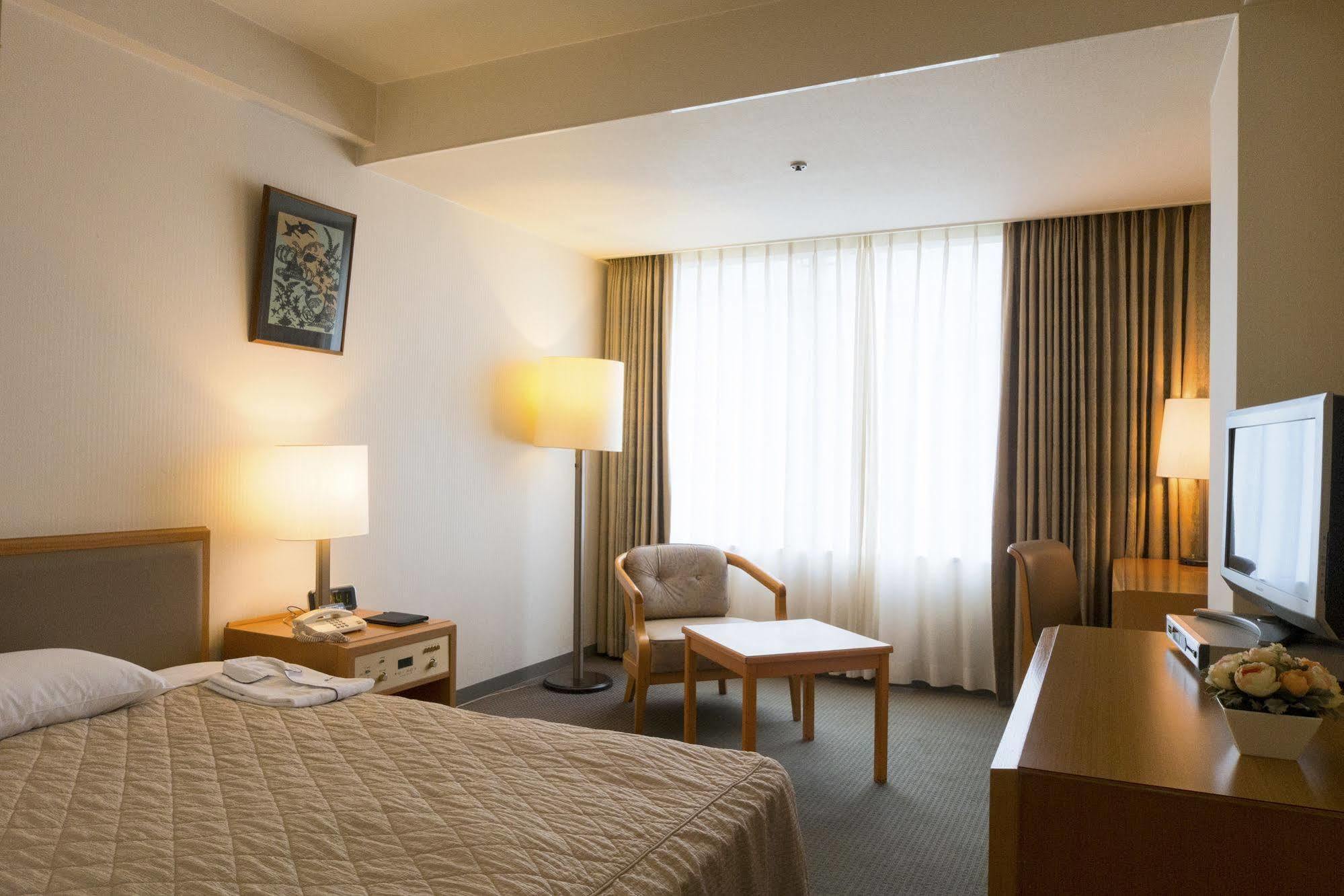 Orion Hotel Наха Экстерьер фото