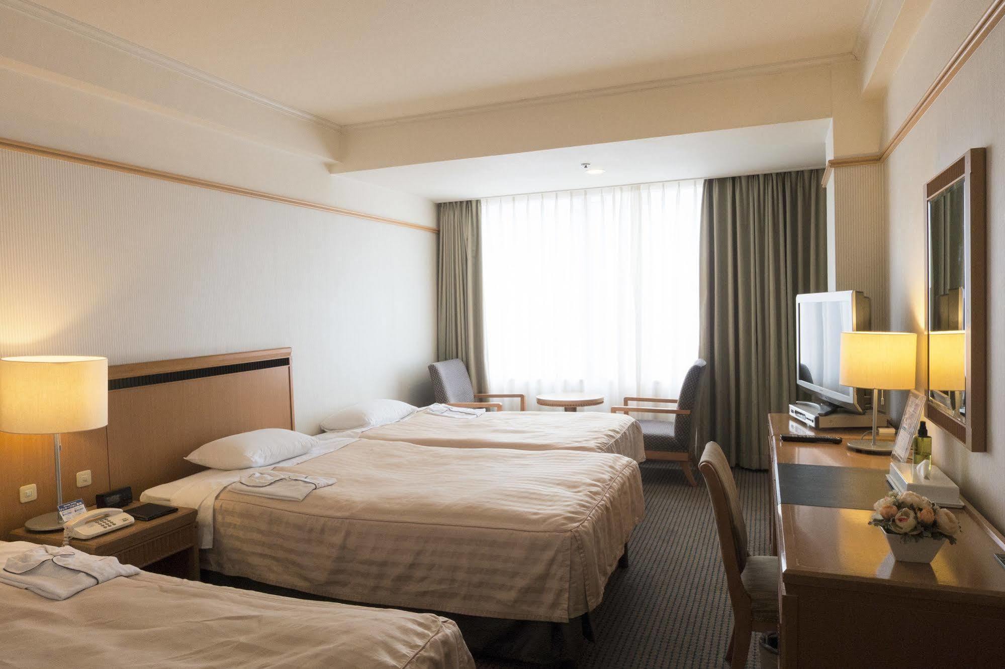 Orion Hotel Наха Экстерьер фото